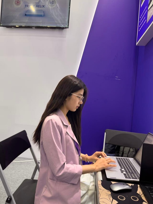 4c125561-3af4-45c1-afd4-823cab796a7a